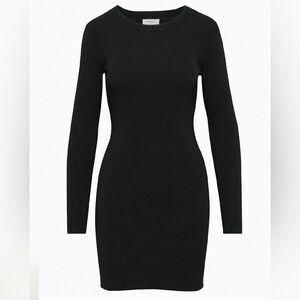 Selling as I ordered online and needed to size down and can’t return